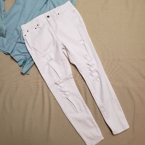 Faded Glory Ripped Jeans🚩